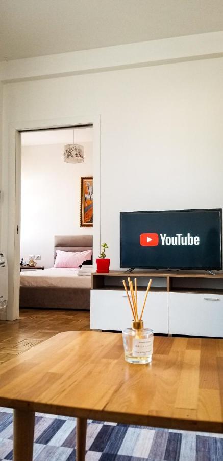 City Center Cute And Comfy Apartment - Ajia Apartments Τίρανα Εξωτερικό φωτογραφία
